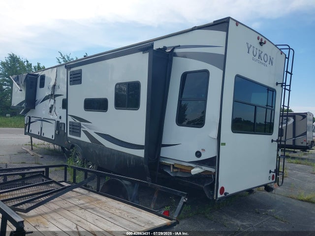 4YDFYKU23NZ980446 Dutchmen Yukon