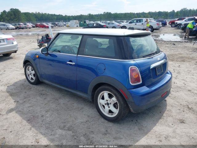 2008 MINI COOPER WMWMF33508TU65801 Photo 2