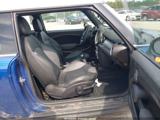 2008 MINI COOPER WMWMF33508TU65801 Photo 4