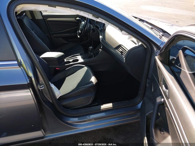 3VWC57BU5KM137763 Volkswagen 1.4 tsi