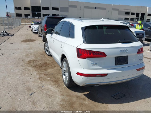 2018 AUDI Q5 WA1BNAFY8J2107147 Photo 2