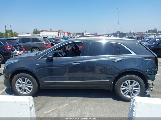 1GYKNAR47PZ130864 Cadillac lsy