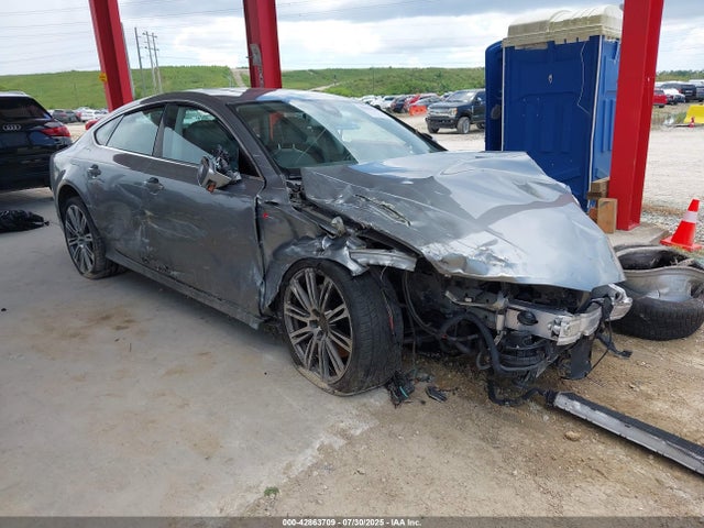 2013 AUDI A7 WAU2GAFC2DN075879 Photo 0