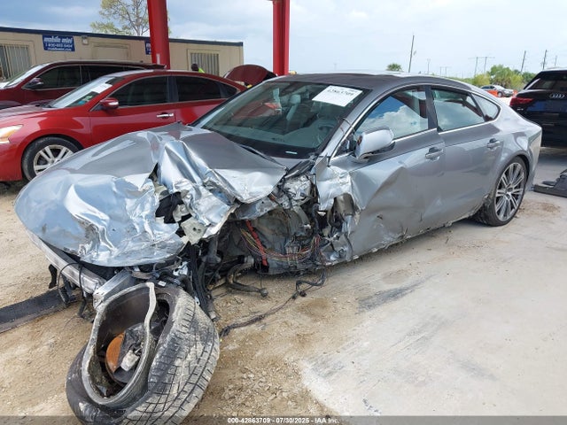2013 AUDI A7 WAU2GAFC2DN075879 Photo 1