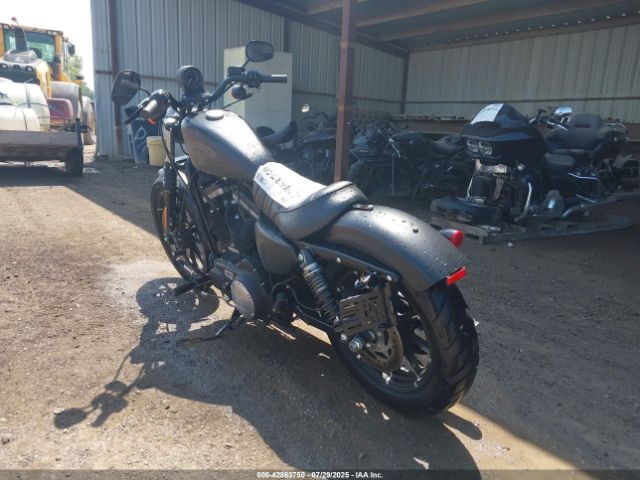 2017 HARLEY-DAVIDSON XL883 1HD4LE212HC434523 Photo 2