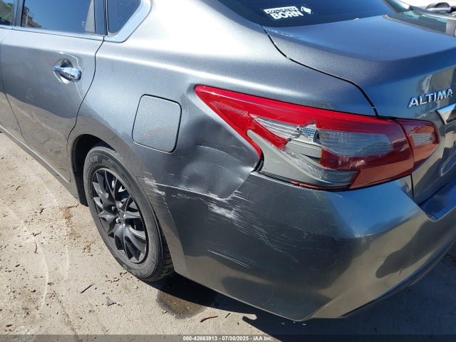 1N4AL3AP7JC172573 Nissan 2018