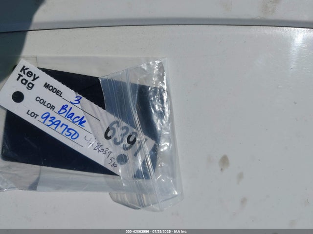 2025 TESLA MODEL 3 5YJ3E1EAXSF939750 Photo 10