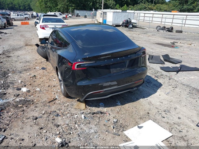 2025 TESLA MODEL 3 5YJ3E1EAXSF939750 Photo 2