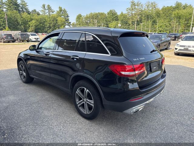2016 MERCEDES-BENZ GLC 300 WDC0G4KB7GF071764 Photo 2