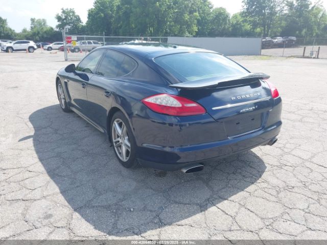 2011 PORSCHE PANAMERA WP0AA2A78BL020720 Photo 2