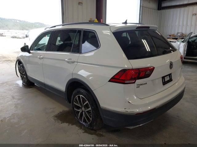 Volkswagen 2018 2018 3VV2B7AX6JM220668 Image 3