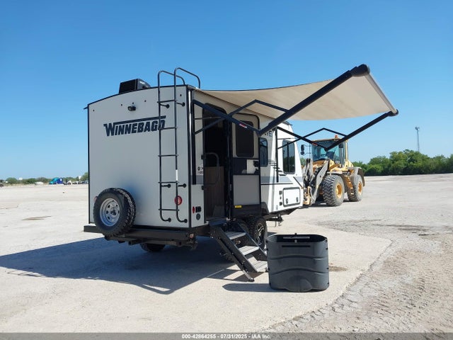 Winnebago 2022 2022 54CTM2F27N3070333 Image 4