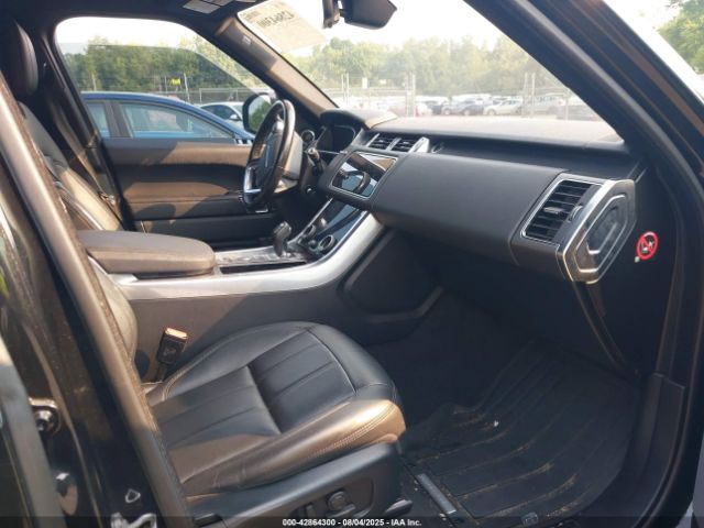 2018 LAND ROVER RANGE ROVER SPORT SALWG2RK4JA697795 Photo 4