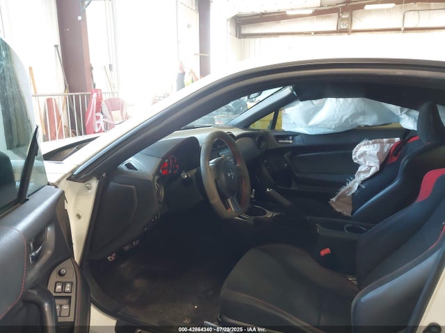 Scion 2014 2014 JF1ZNAA15E9704998 Image 5