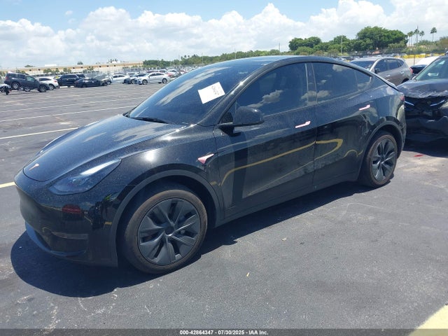 Tesla 2025 2025 7SAYGDED5SA379499 Image 2