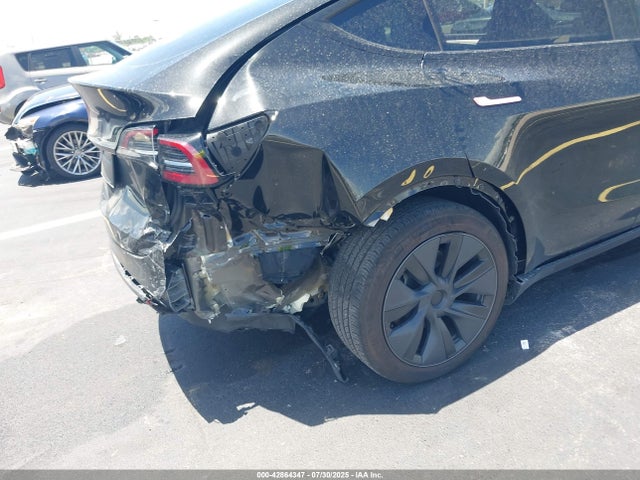 Tesla 2025 2025 7SAYGDED5SA379499 Image 6
