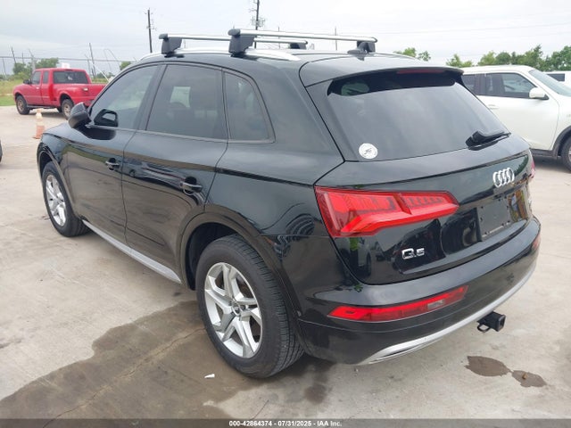 2018 AUDI Q5 WA1ANAFY7J2013174 Photo 2