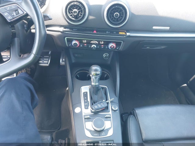 WAUAUGFFXLA099760 Audi A3