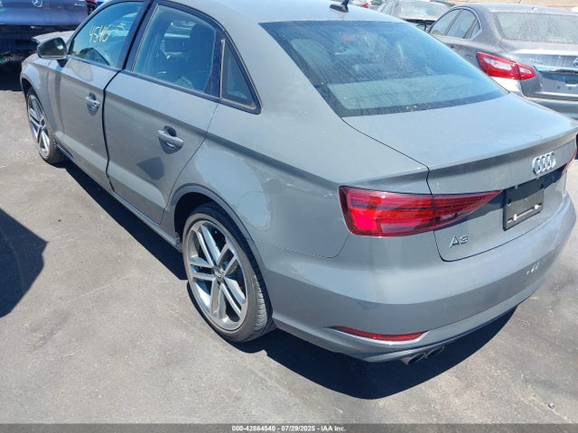 WAUAUGFFXLA099760 Audi A3