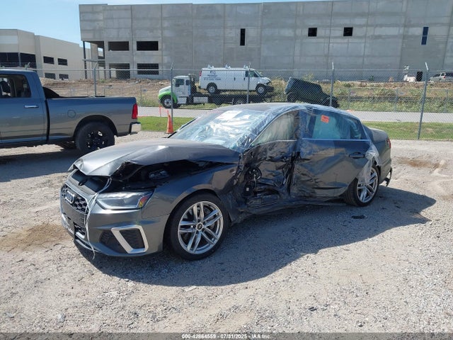 2022 AUDI A4 WAUEAAF40NN015415 Photo 1