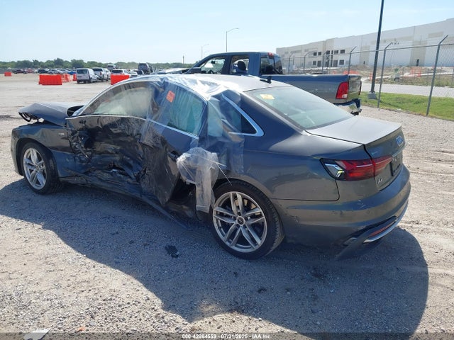 2022 AUDI A4 WAUEAAF40NN015415 Photo 2