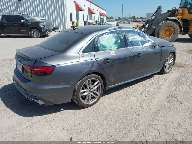 2022 AUDI A4 WAUEAAF40NN015415 Photo 3