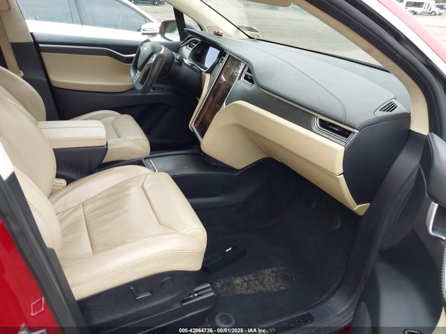 2017 TESLA MODEL X 5YJXCDE25HF052390 Photo 4
