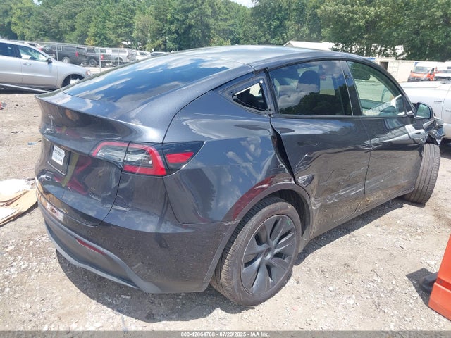 2024 TESLA MODEL Y 7SAYGDED2RA310411 Photo 3