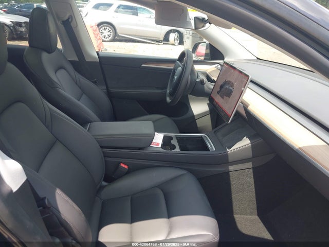 2024 TESLA MODEL Y 7SAYGDED2RA310411 Photo 4