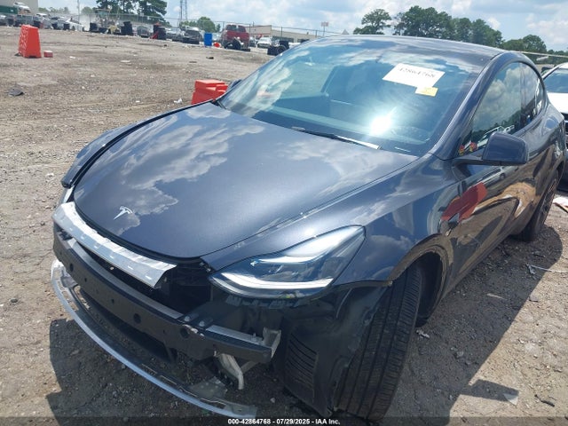 2024 TESLA MODEL Y 7SAYGDED2RA310411 Photo 5