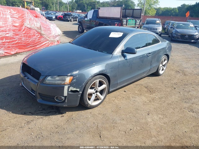 2010 AUDI A5 WAULFAFR3AA008321 Photo 1