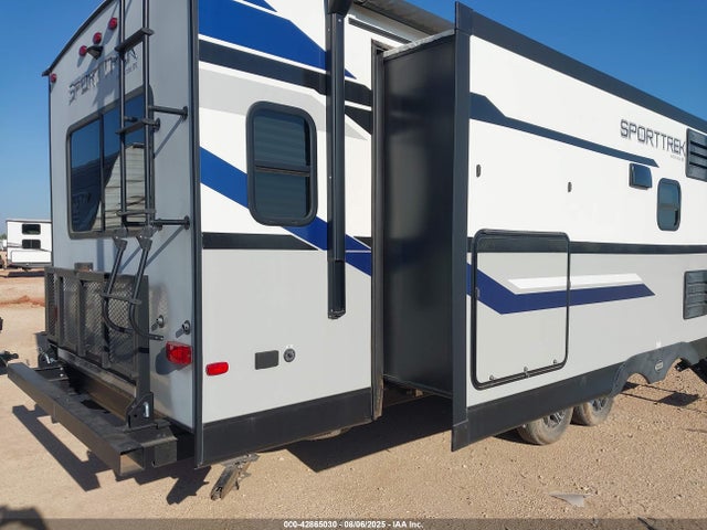 4EZT13123L8044882 Venture 2020