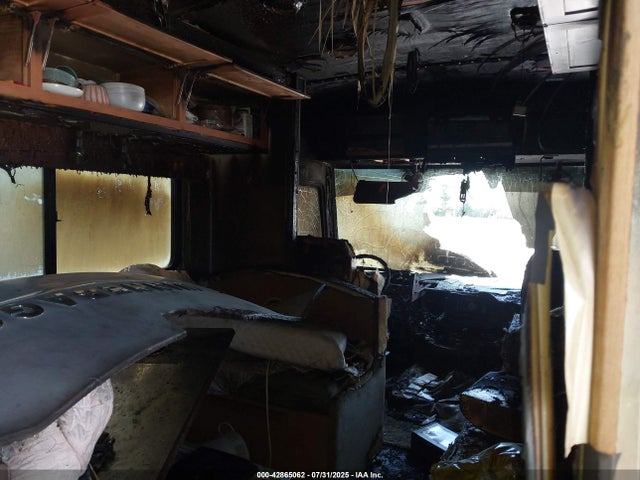 Winnebago 2013 2013 1F65F5DY0D0A13874 Image 5