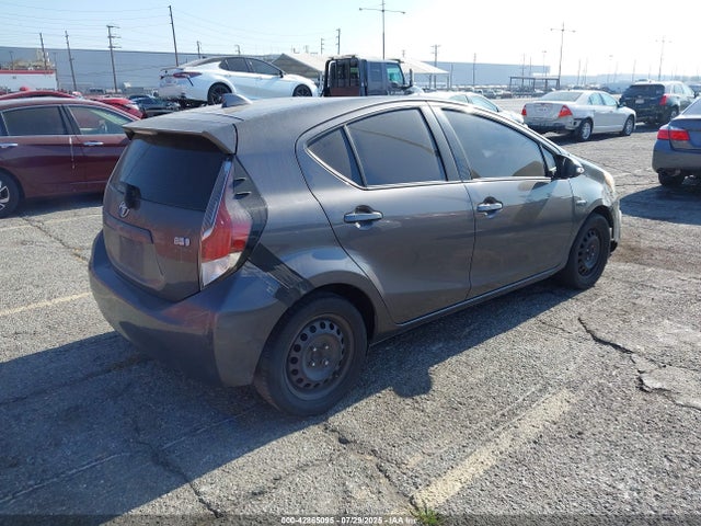JTDKDTB37G1132974 Toyota 1nz-fxe+1lm