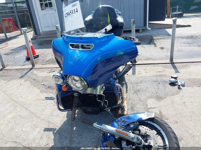 1HD1KED15HB626107 Harley-Davidson 2017