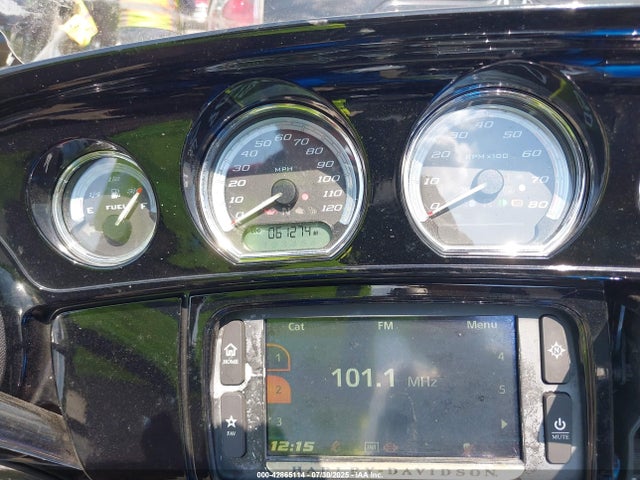 1HD1KED15HB626107 Harley-Davidson 2017
