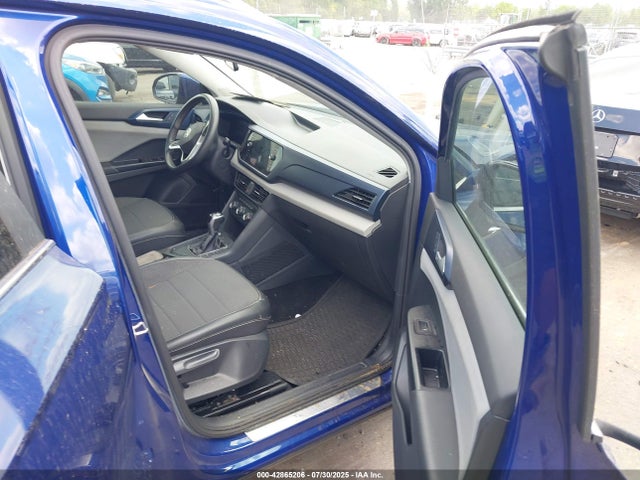 Продаж на аукціоні авто 2022 Volkswagen Taos 1.5t Se, vin: 3VVLX7B24NM004445, номер лоту: 42865206