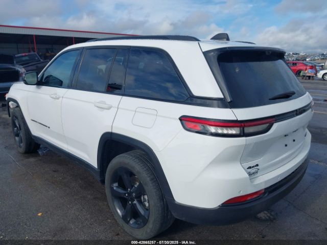 2023 JEEP GRAND CHEROKEE 1C4RJHBG7PC578957 Photo 2