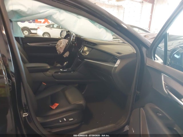 2018 CADILLAC XT5 1GYKNDRS4JZ119036 Photo 4