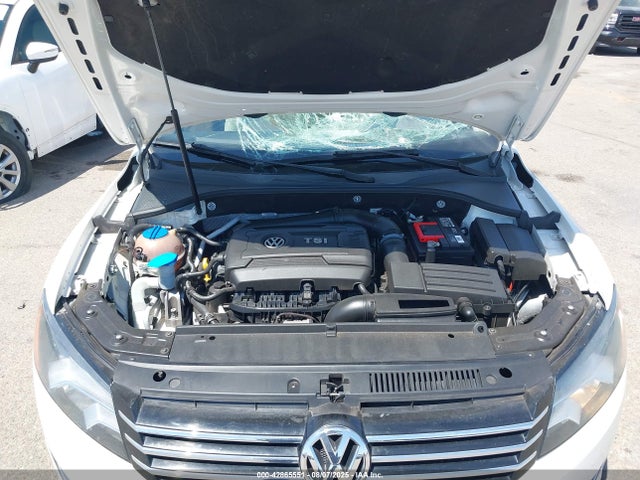 Volkswagen 2015 2015 1VWBT7A37FC029209 Image 10