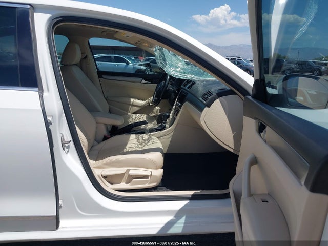 Volkswagen 2015 2015 1VWBT7A37FC029209 Image 5