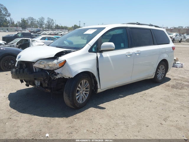 Toyota 2gr-fks 2016 5TDYK3DC8GS763412 Image 2