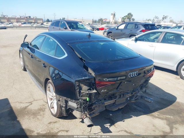 2018 AUDI A5 WAUENCF5XJA065975 Photo 2