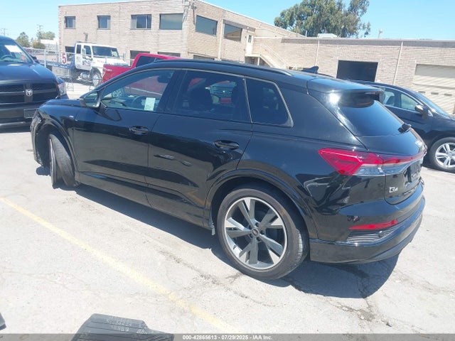2024 AUDI Q4 E-TRON WA1KUBFZ1RP056123 Photo 2