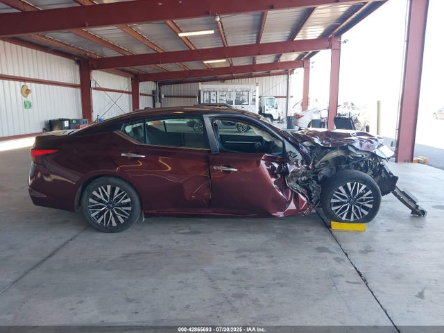 Nissan 2023 2023 1N4BL4DV9PN343843 Image 13