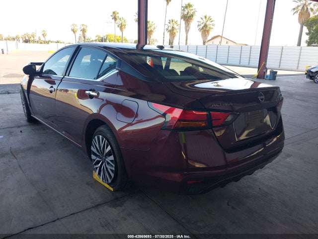 Nissan 2023 2023 1N4BL4DV9PN343843 Image 3