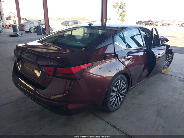 Nissan 2023 2023 1N4BL4DV9PN343843 Image 4