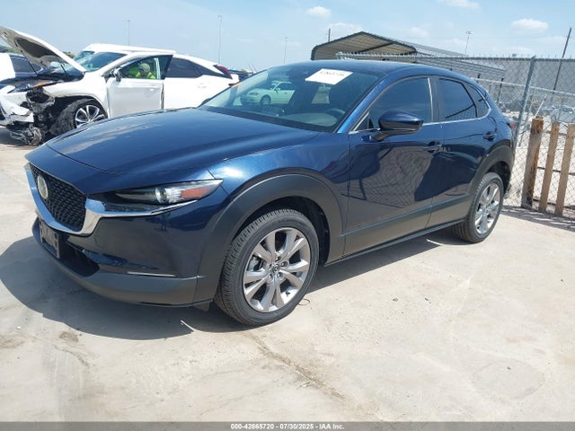 Mazda py 2021 3MVDMABL9MM250406 Image 2