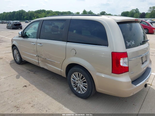 Chrysler 2014 2014 2C4RC1CGXER116008 Image 3