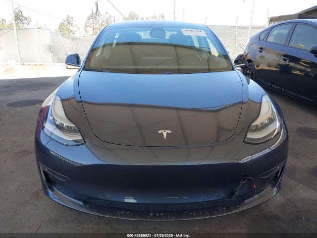 5YJ3E1EA6JF101553 Tesla MODEL 3
